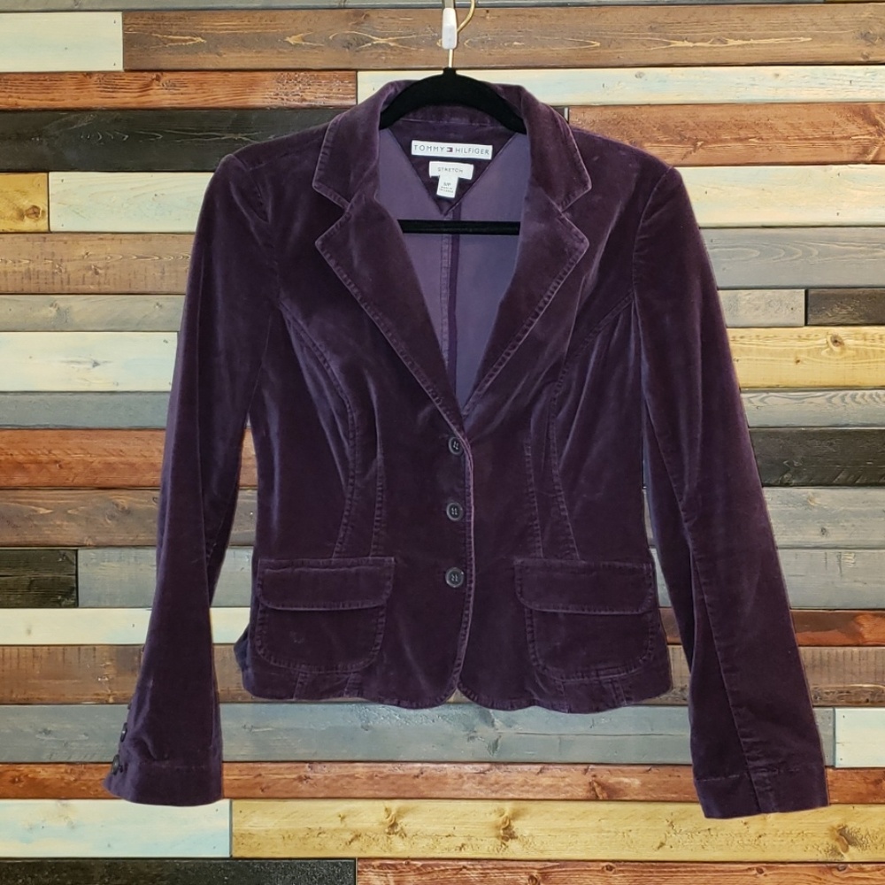 Tommy Hilfiger stretch velour tailored fit jacket.